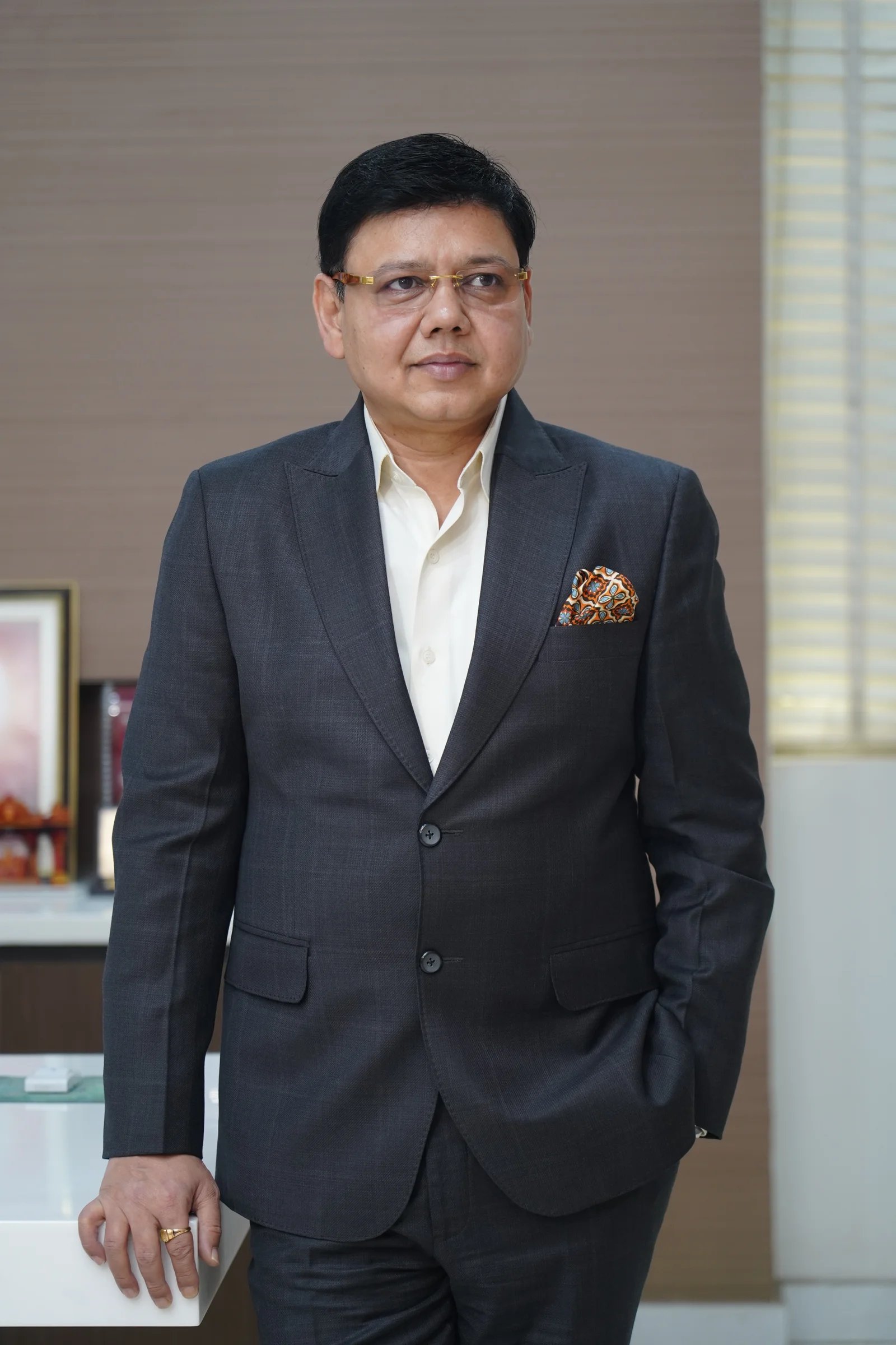 Shri Manoj Agrawal